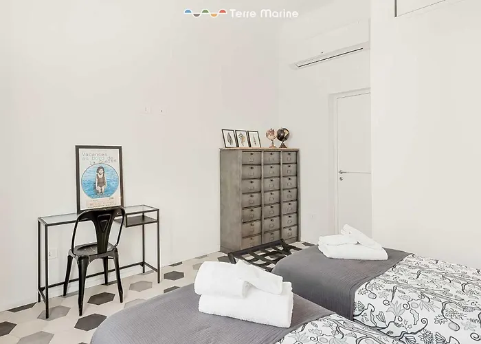 Les Hortensias, Terre Marine 公寓